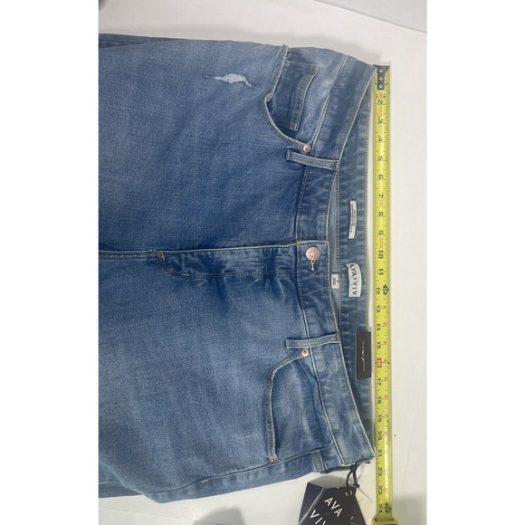 NEW Ava & Viv Women's Blue Jeans Size 22 High-Rise Flare Raw Hem Distressed - Picture 9 of 14